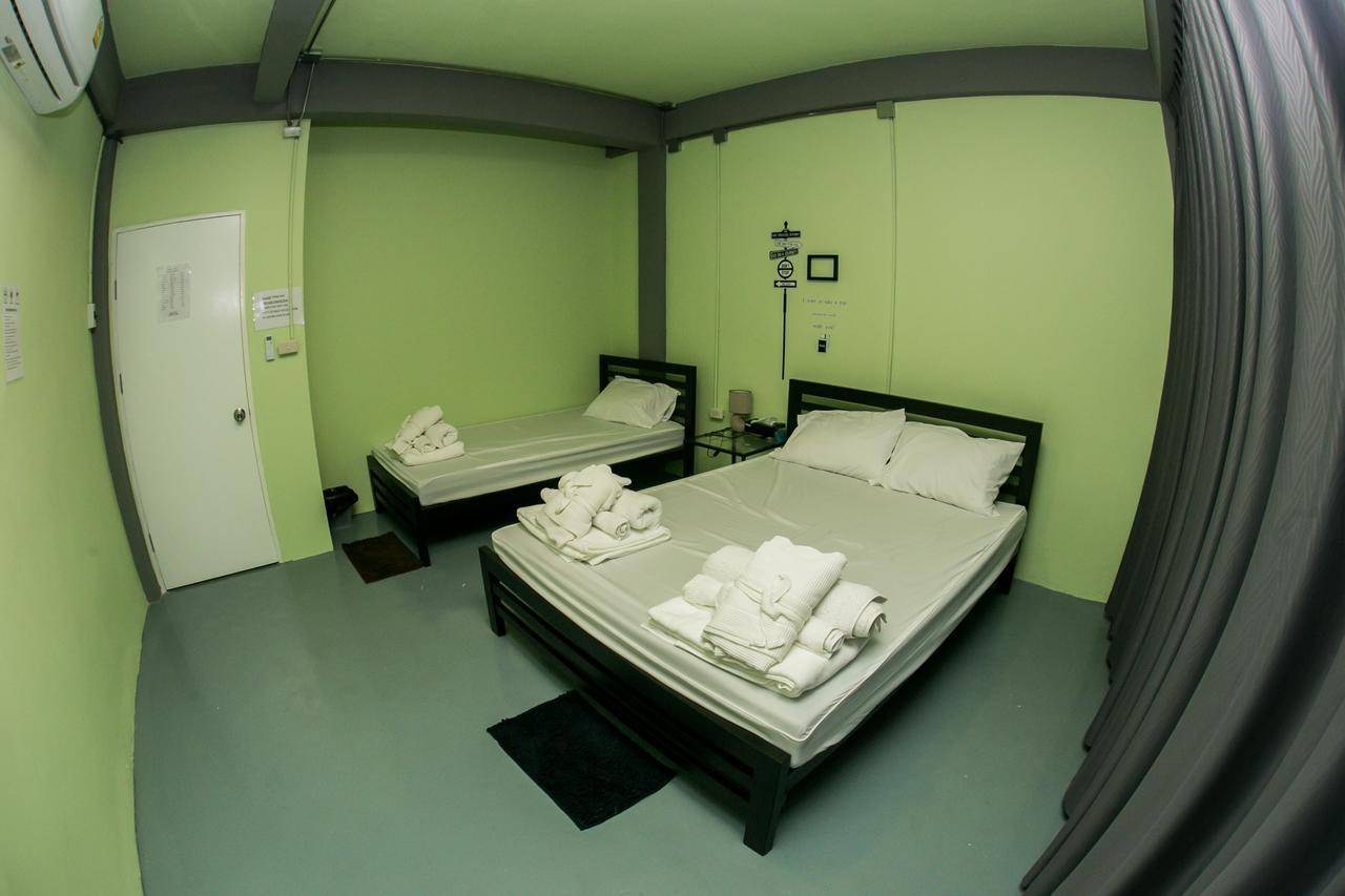 Samsen 8 Hostel Bangkok Zewnętrze zdjęcie