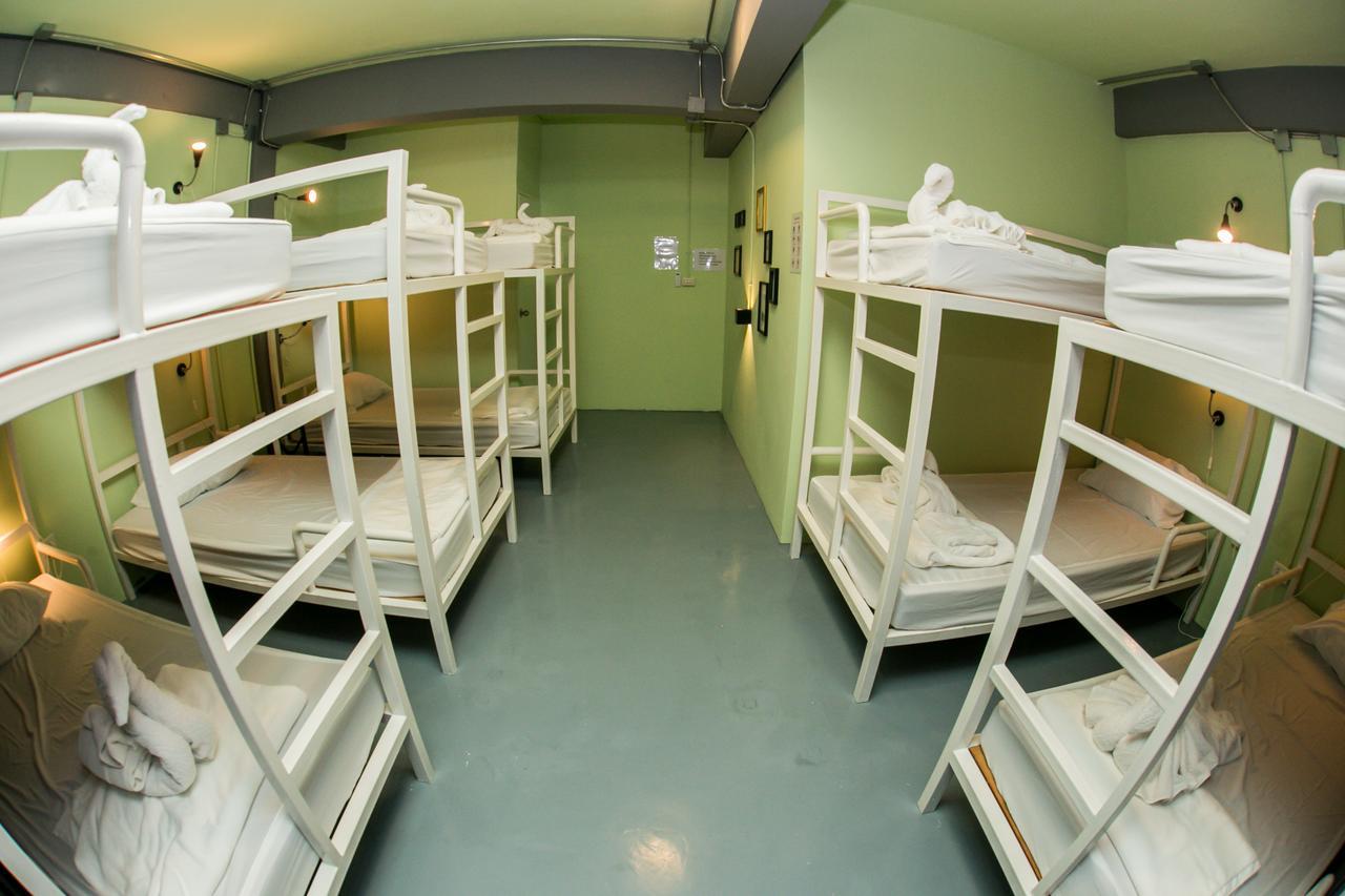 Samsen 8 Hostel Bangkok Zewnętrze zdjęcie