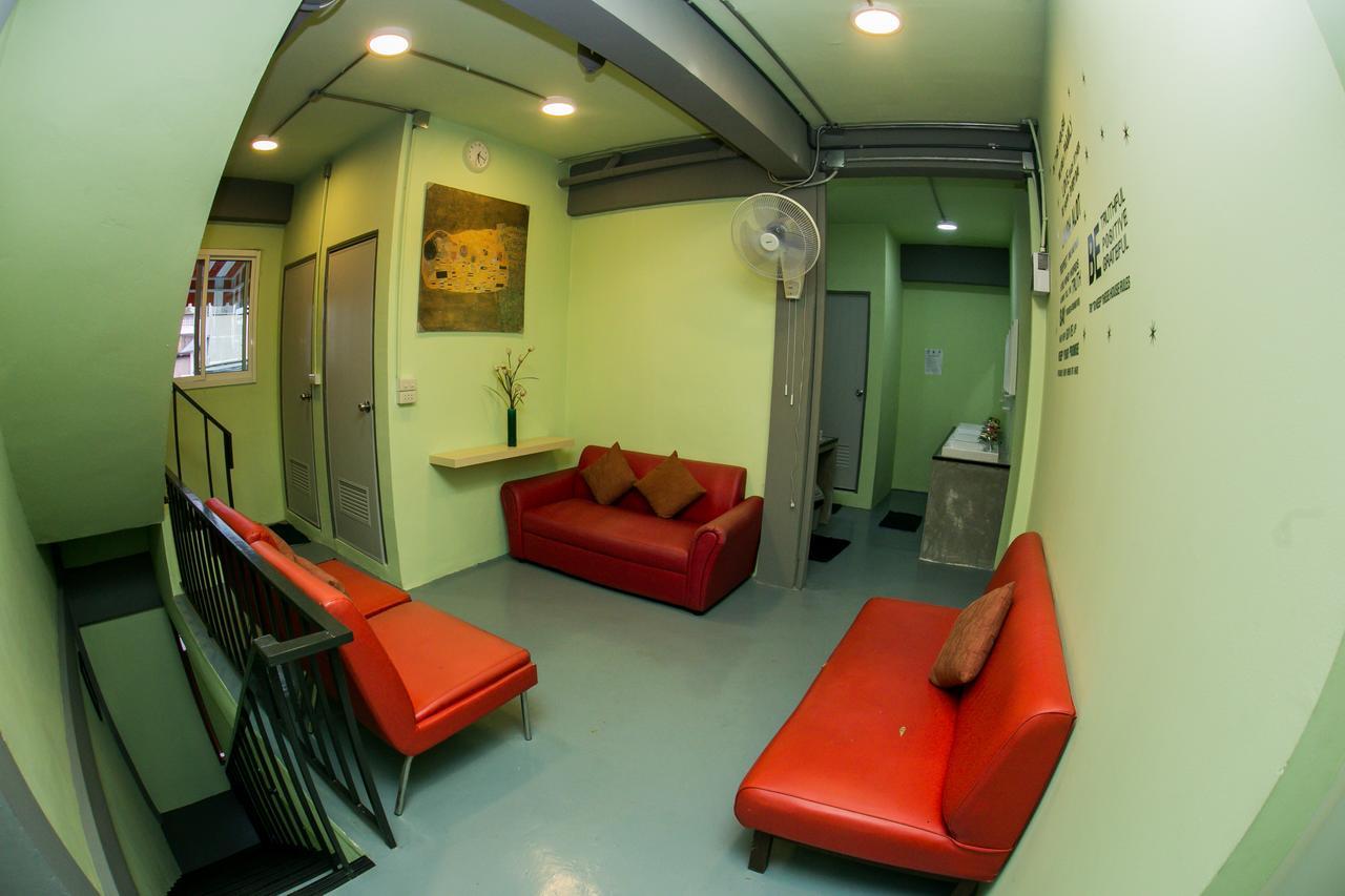 Samsen 8 Hostel Bangkok Zewnętrze zdjęcie