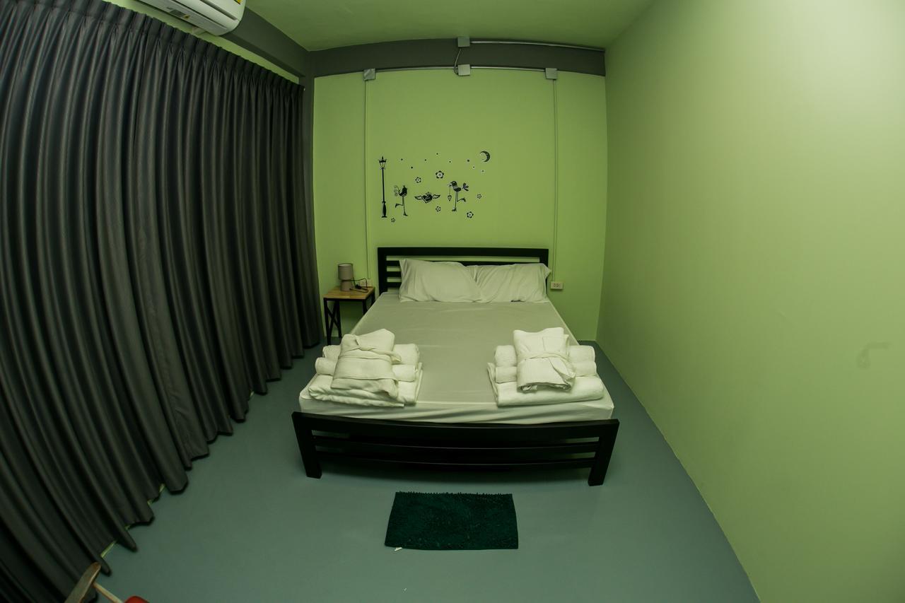 Samsen 8 Hostel Bangkok Zewnętrze zdjęcie